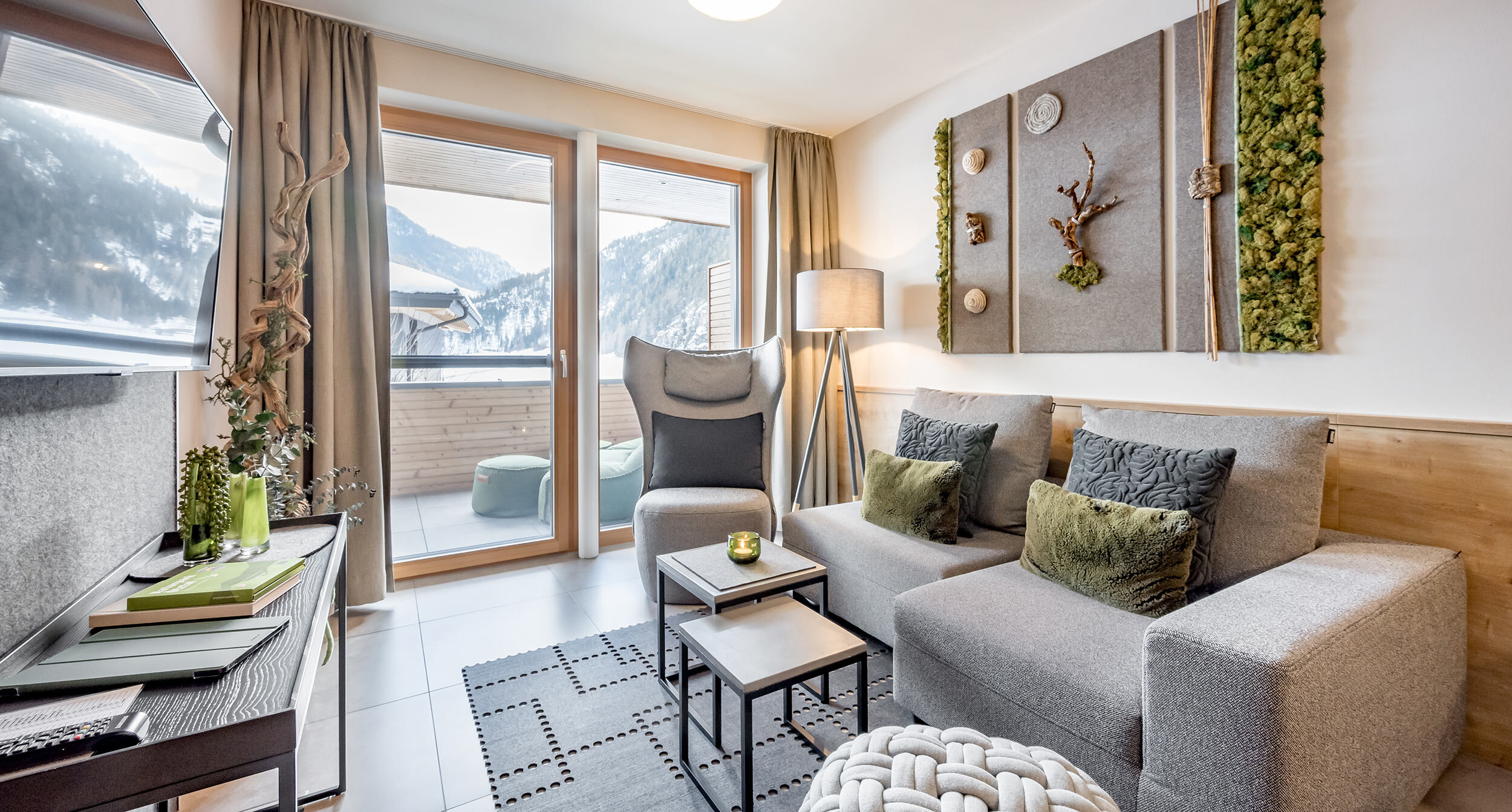 Light-flooded living spaces in your Ötztal apartment